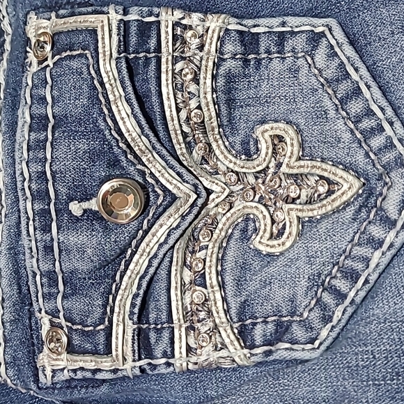 ROCK REVIVAL SHAYLEE RHINESTONES EASY-FIT SKINNY DENIM JEAN - Picture 2 of 16